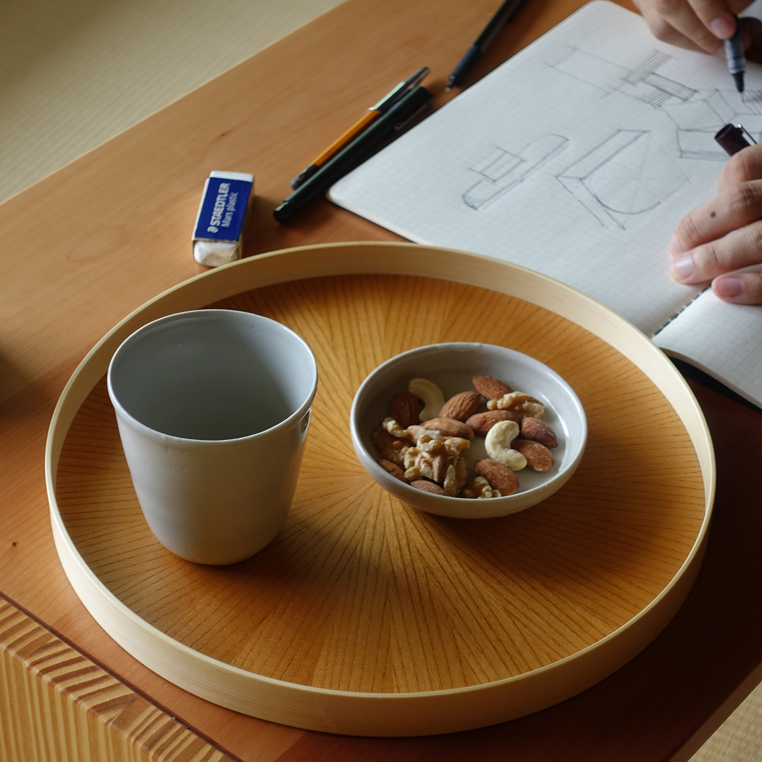 MORI KOUGEI（モリ コウゲイ）Round RaysTray S ケヤキ | LIVING MOTIF