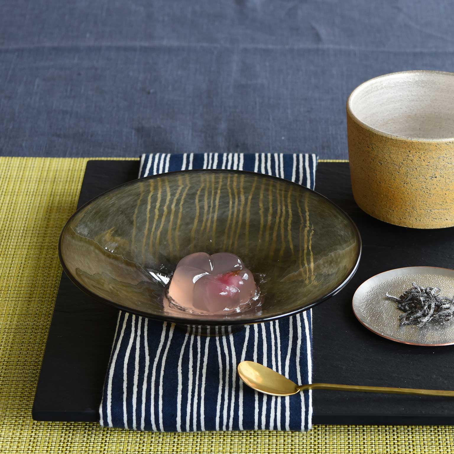 濱文様（ハマモンヨウ）てぬぐい | LIVING MOTIF｜家具・インテリア