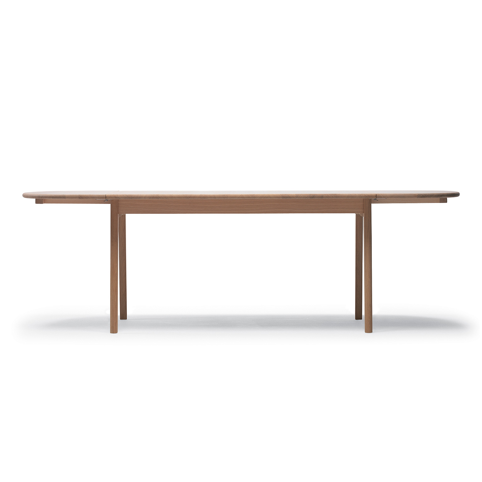 CARL HANSEN & SON（カールハンセン&サン）CH44 チェア | LIVING MOTIF