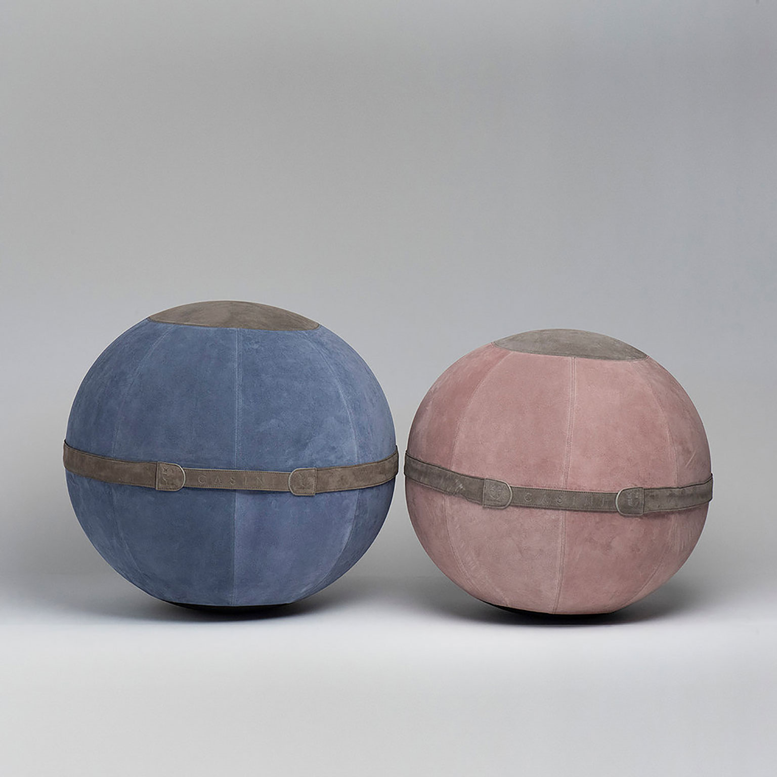 CASINI（カジーニ）AURA Suede バランスボール | LIVING MOTIF
