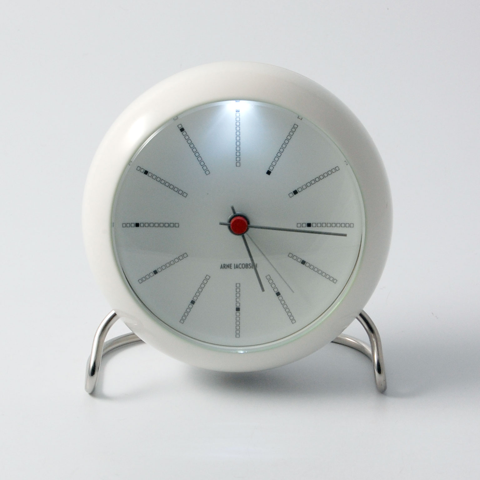 ARNE JACOBSEN（アルネ ヤコブセン）テーブルクロック | LIVING
