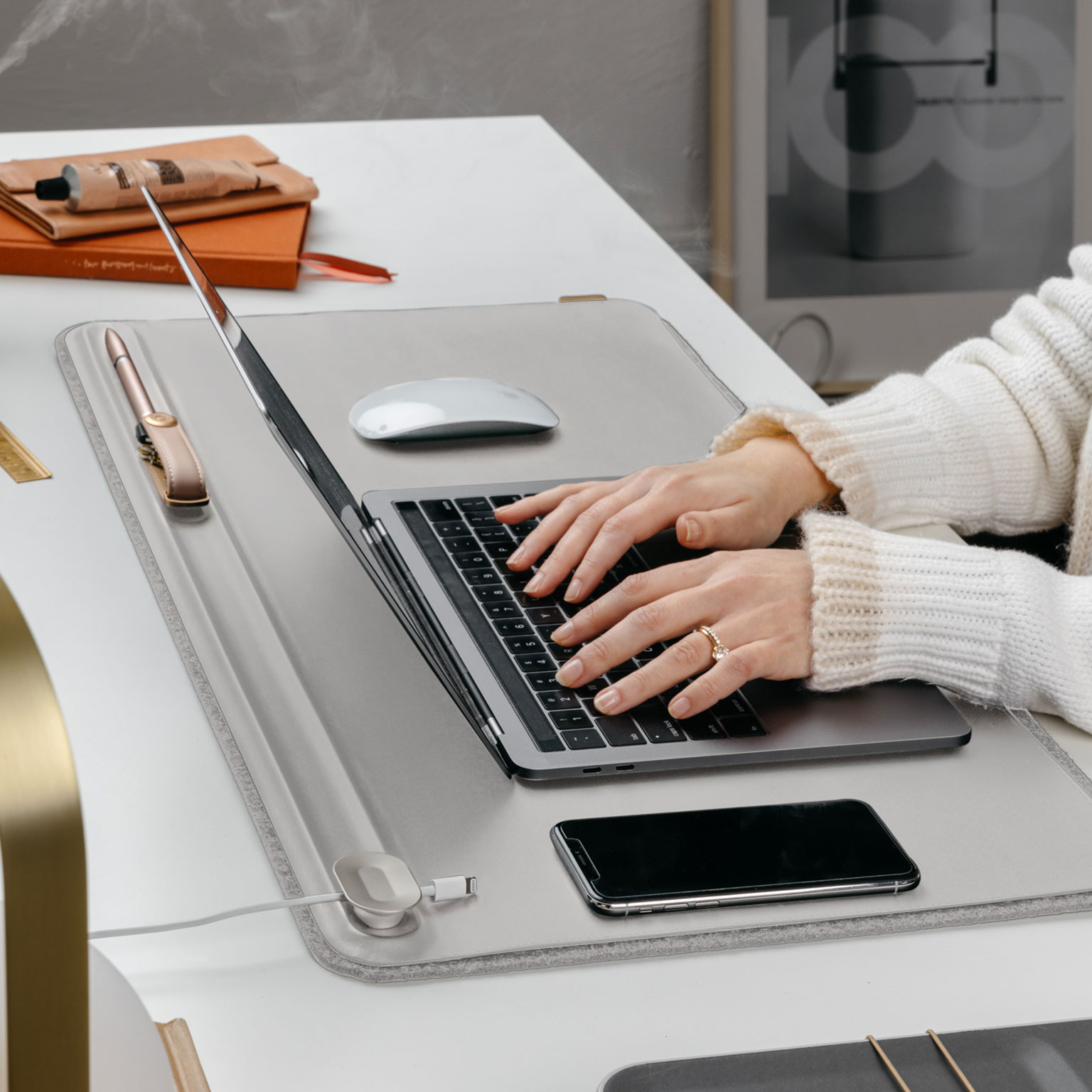 Orbitkey（オービットキー）Desk Mat | LIVING MOTIF｜家具