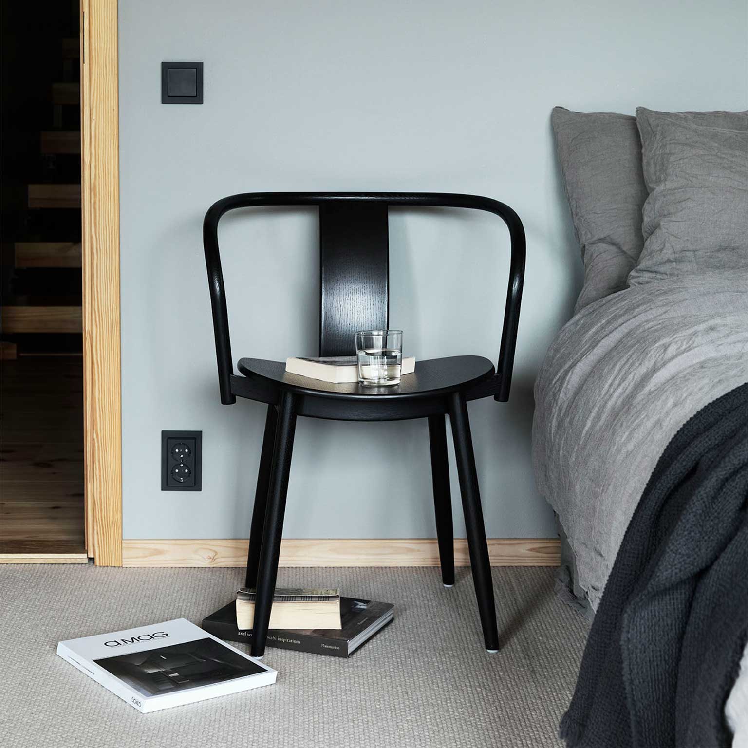 MASSPRODUCTIONS（マスプロダクションズ）Icha チェア ブラック