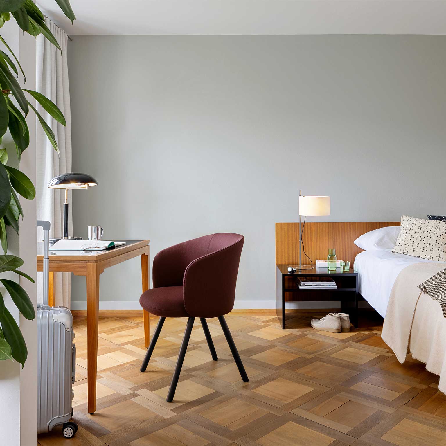 Vitra（ヴィトラ）Mikado アームチェア ブラック [取寄せ商品