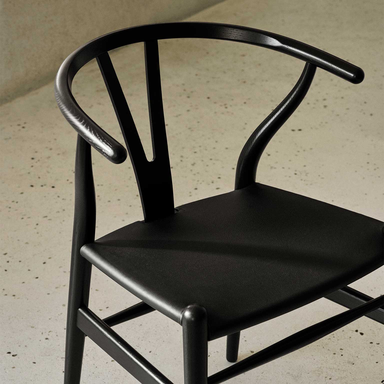 CARL HANSEN & SON（カールハンセン&サン）［期間限定価格 11/30まで