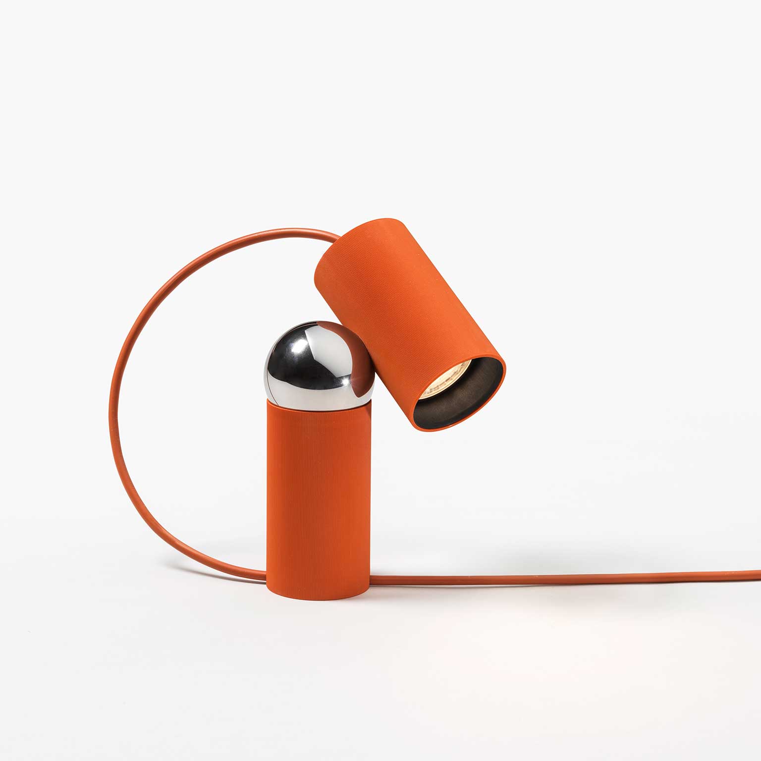 FLOS（フロス）Bilboquet テーブルランプ Tomato | LIVING MOTIF｜家具