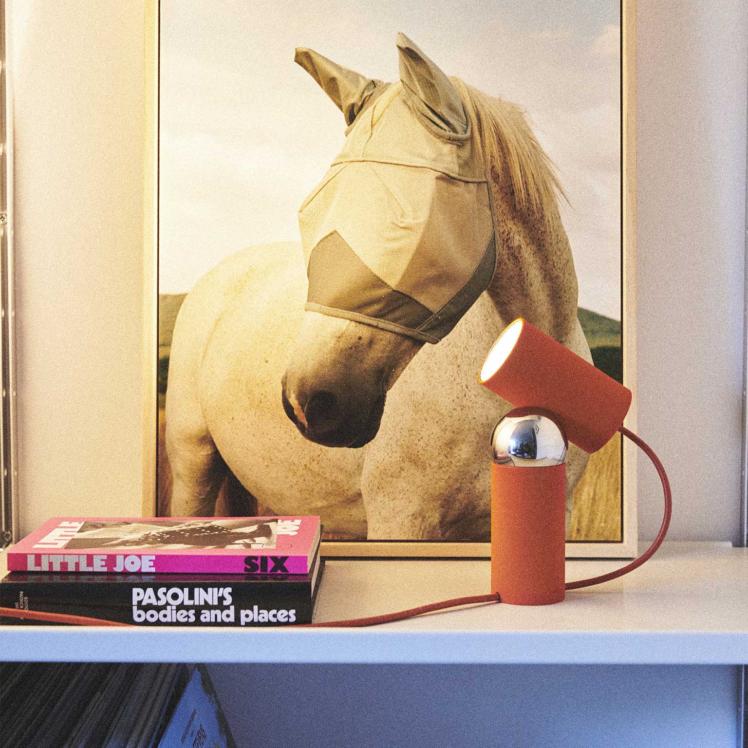 FLOS（フロス）Bilboquet テーブルランプ Tomato | LIVING MOTIF｜家具