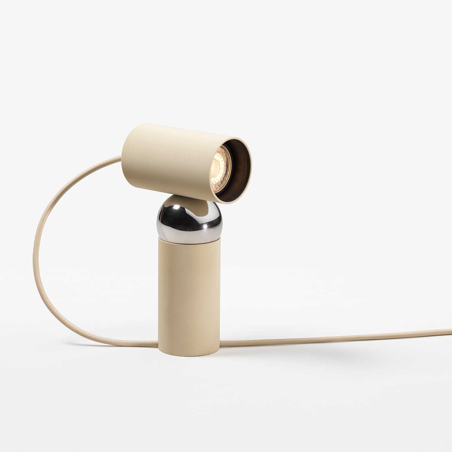 FLOS（フロス）SNOOPY テーブルランプ ブラック | LIVING MOTIF