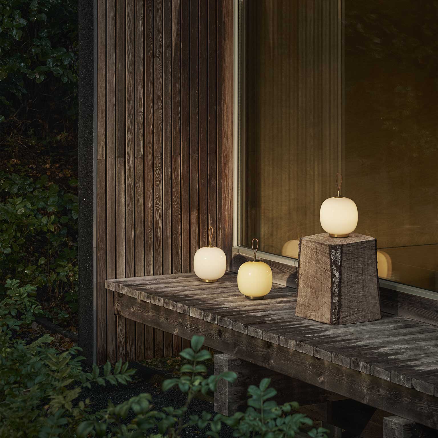 Louis Poulsen（ルイスポールセン）VL 45 ラジオハウス ポータブル