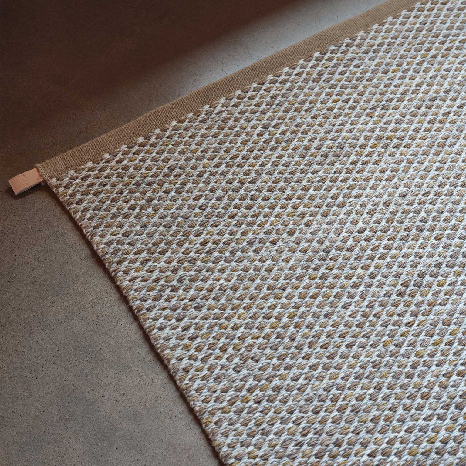KASTHALL（カスタール）ラグマット ORI 160×240 Honeycomb［取寄せ商品