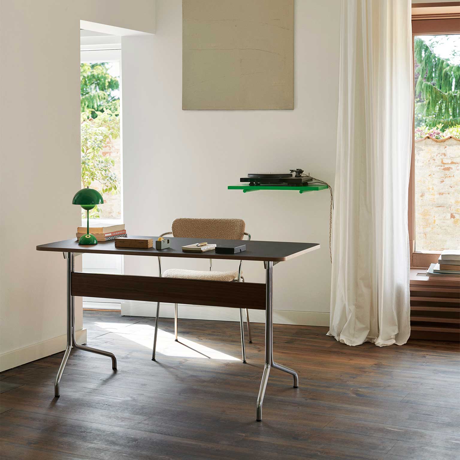 &Tradition（アンド トラディション）Pavilion AV16 デスク アイアン