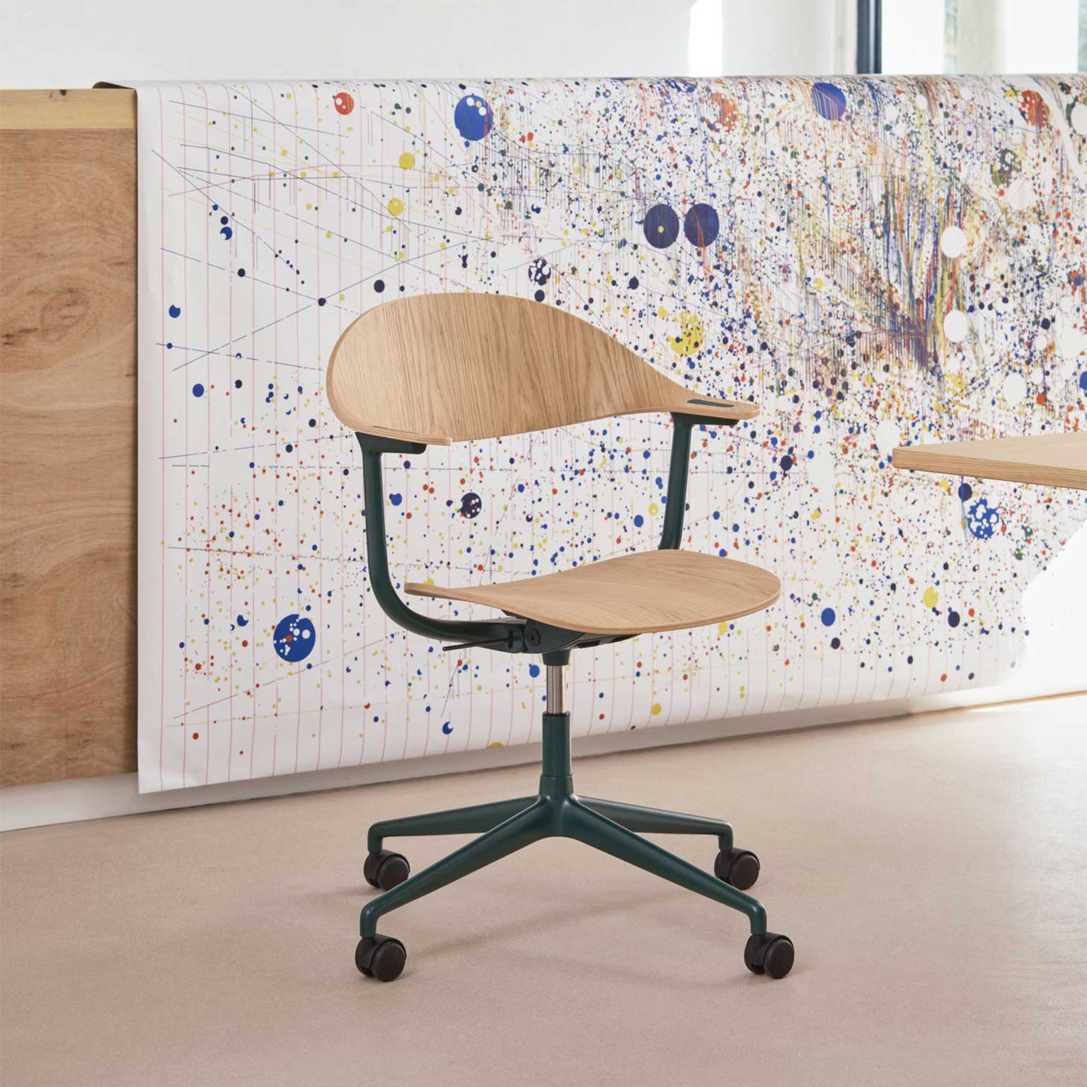 Vitra（ヴィトラ）Mynt ワークチェア オーク ディープブラック 4スター