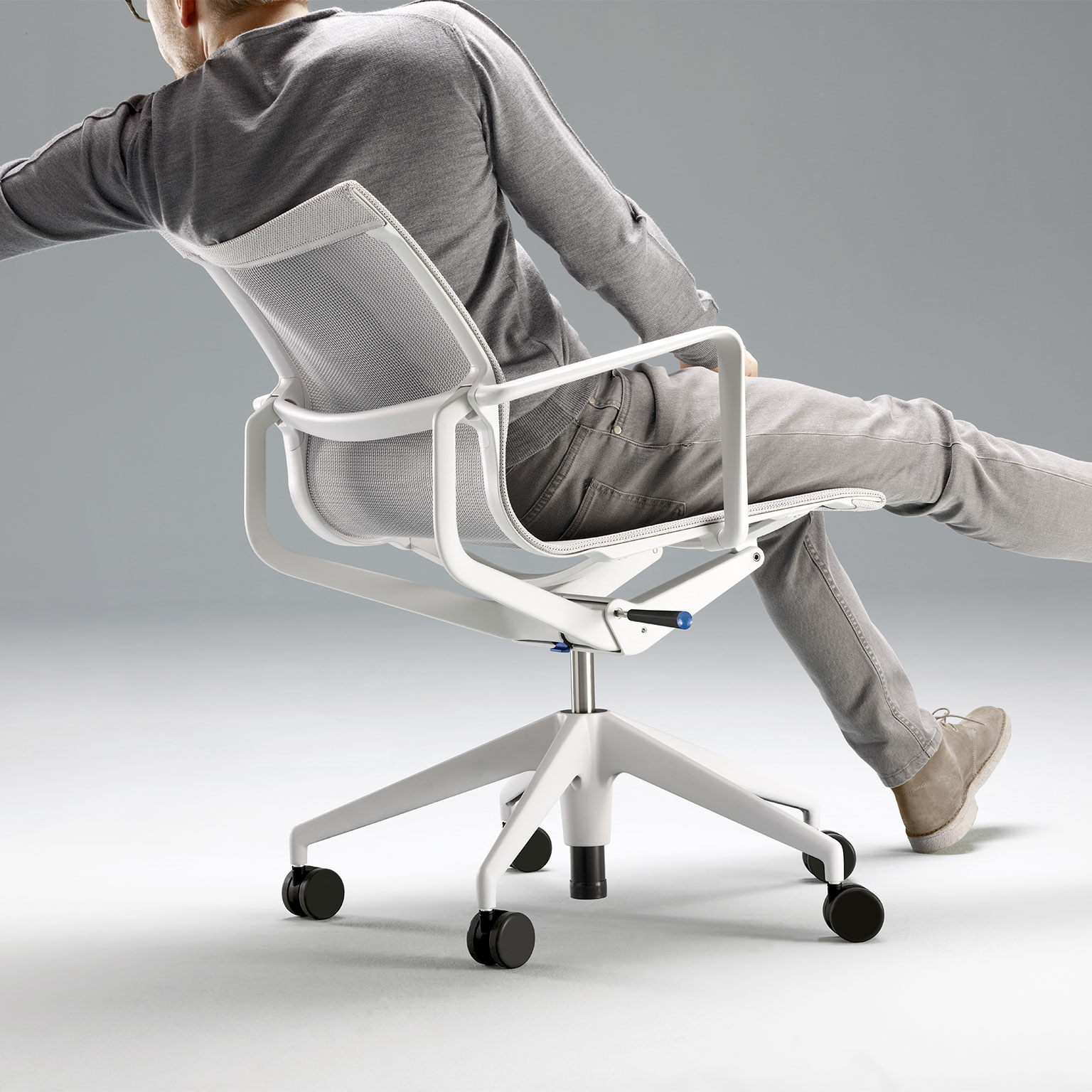 Vitra（ヴィトラ）Physix シルバー/ソフトグレーフレーム [取寄せ商品 