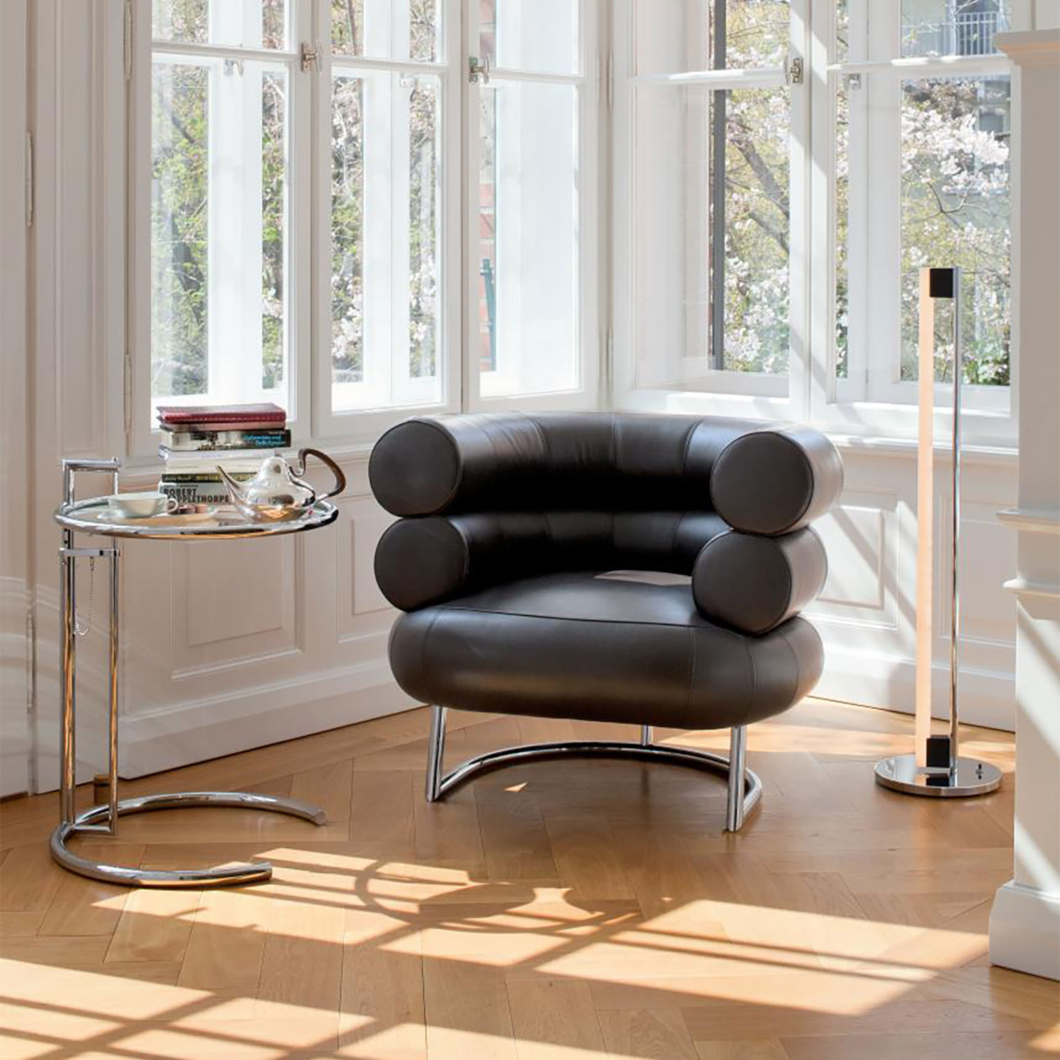 ClassiCon（クラシコン）アジャスタブルテーブル E1027 クローム仕上