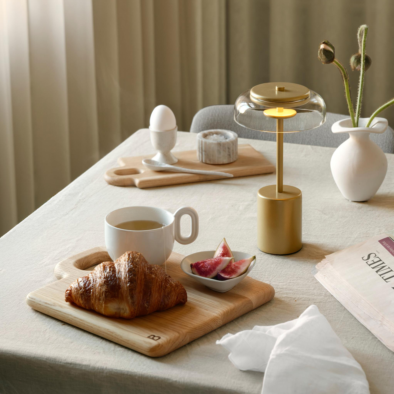 NUURA（ヌーラ）BLOSSI TABLE ミニポータブル GOLD［取寄せ商品