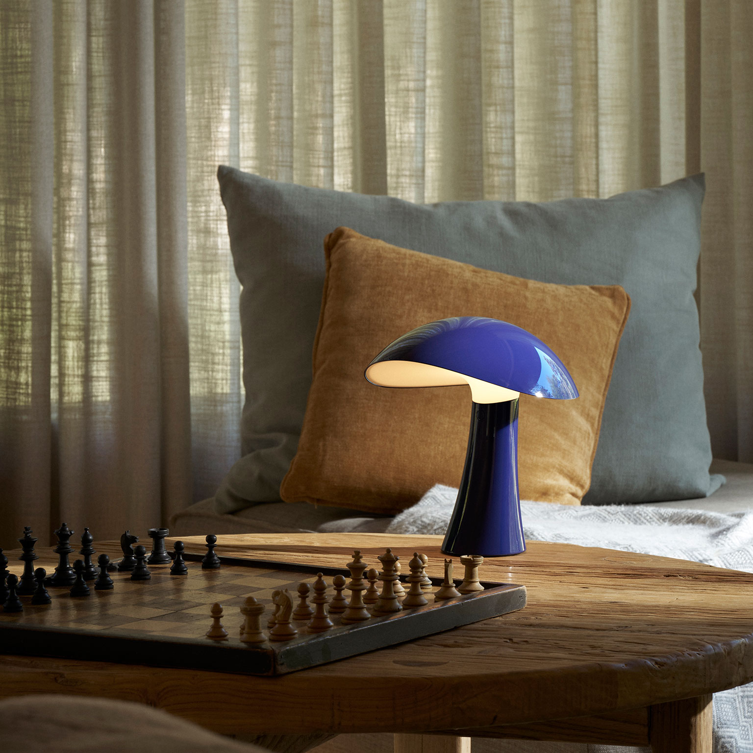 Louis Poulsen（ルイスポールセン）Rumee 220 ポータブル Night blue