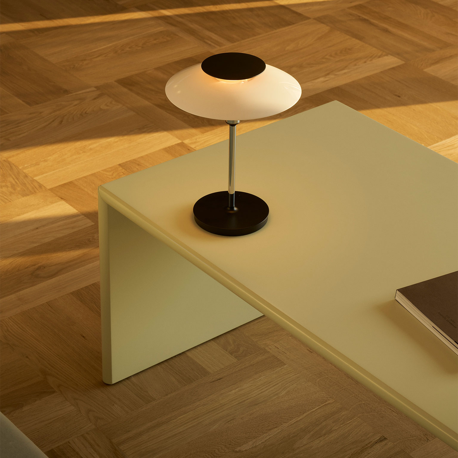 Louis Poulsen / ルイスポールセン 照明 Louis Poulsen（ルイスポールセン）PH80 Floor 乳白アクリル H1315mm