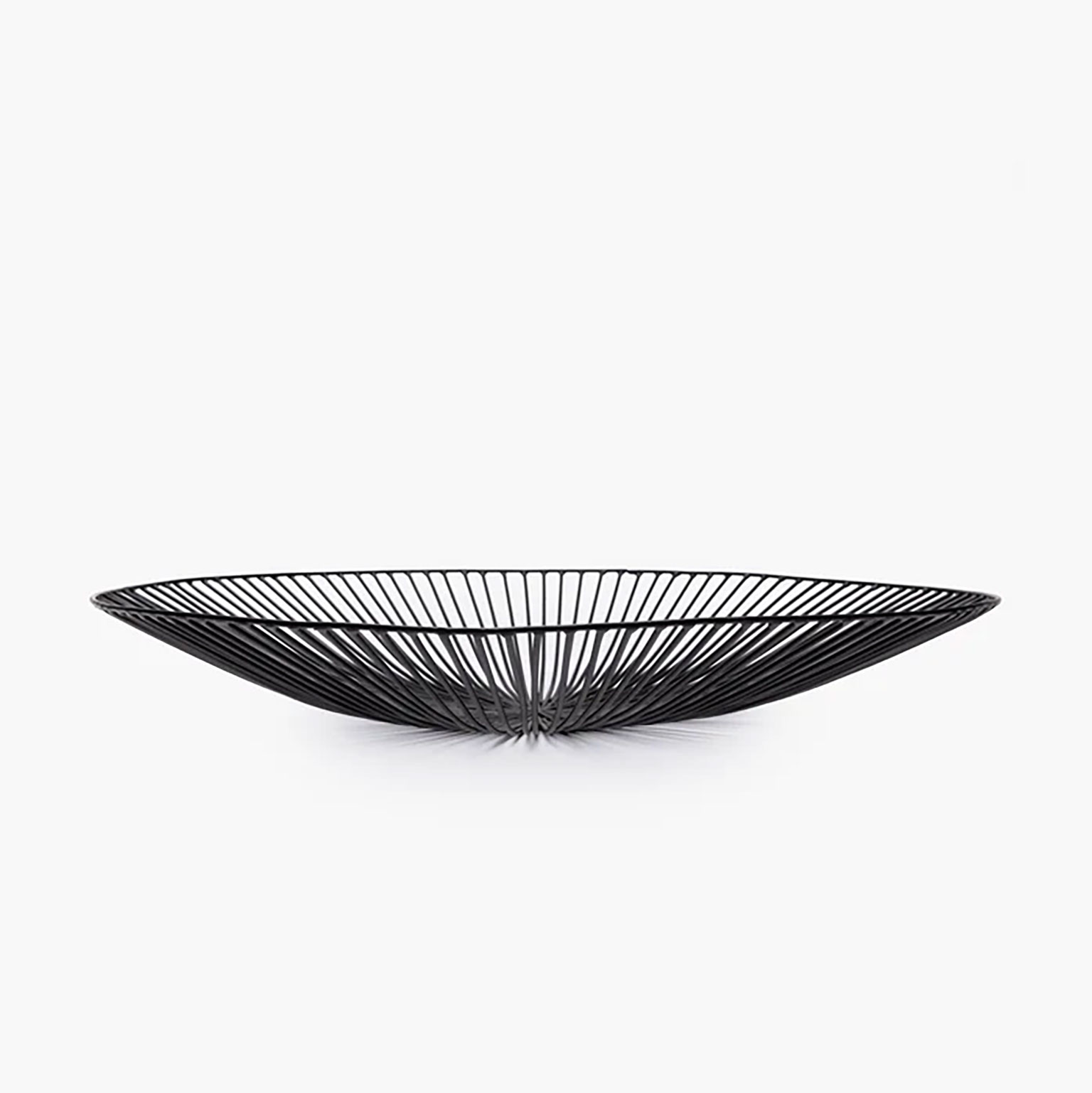 SERAX（セラックス）Edo プレート ブラック | LIVING MOTIF｜家具