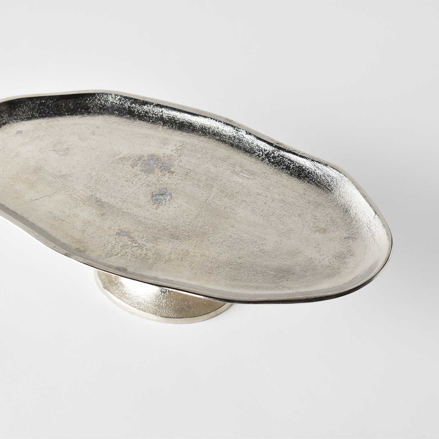 ハンドメイド　木彫り大型オーバルトレイ トレイ おぼん オーバル型 楕円形 天然木製 シンプル レトロ