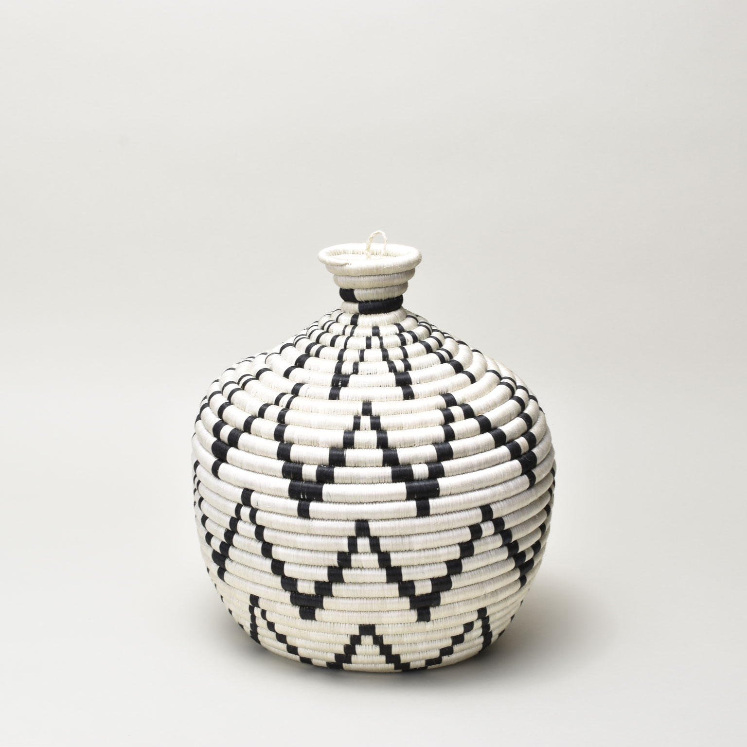 家型バスケット KAZI（カズィ）Zig Zag バスケット | LIVING MOTIF｜家具・インテリア