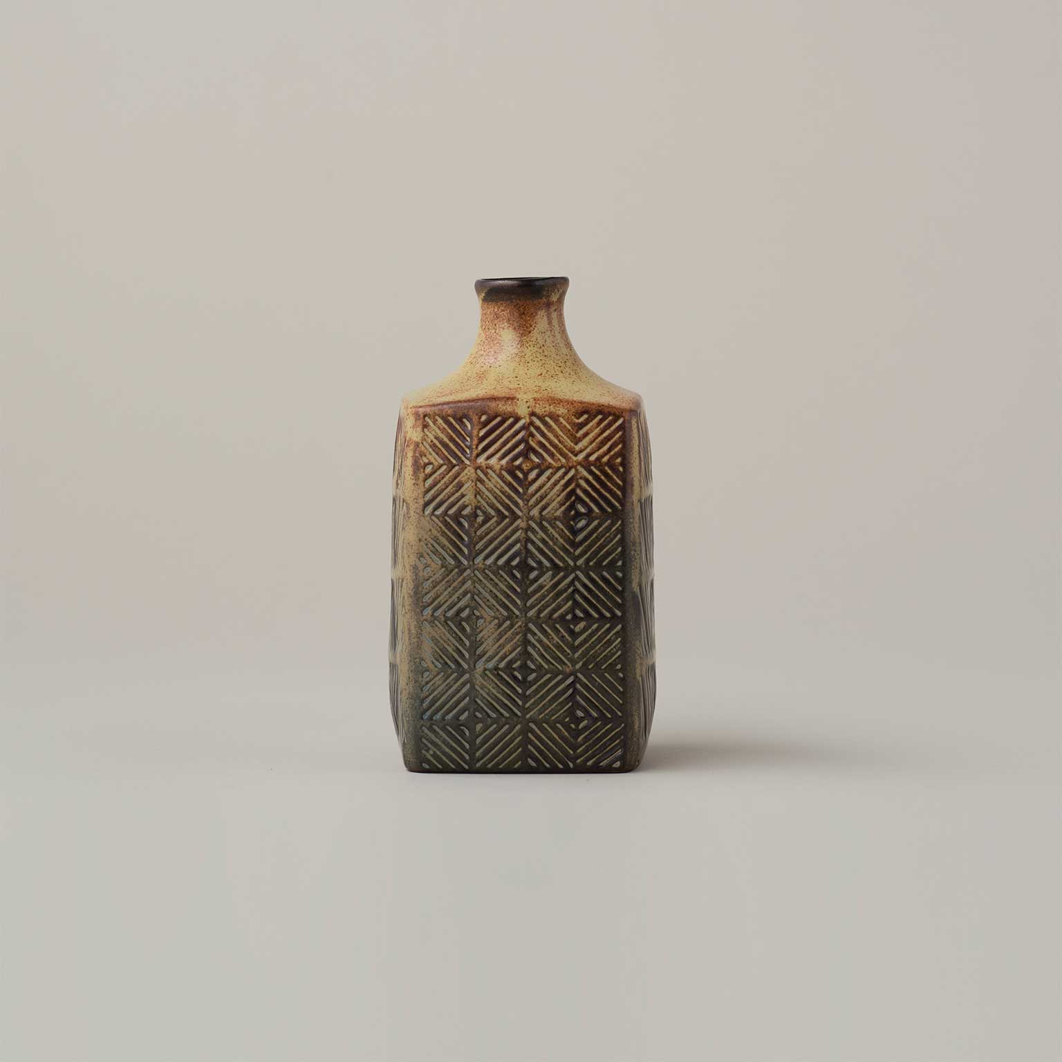kashiwa（カシワ）フラワーベース Oblique pattern Quadrangular prism