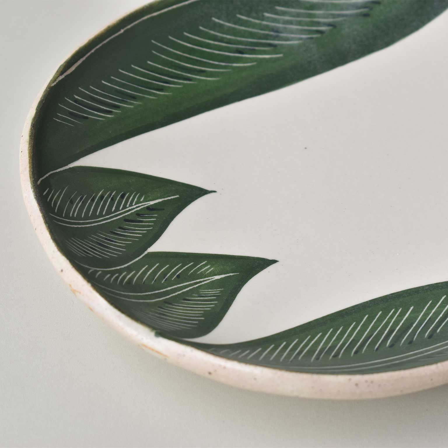 大谷桃子　バナナの葉 大谷桃子 バナナの葉オーバルリム皿（L） 【調味料やノン