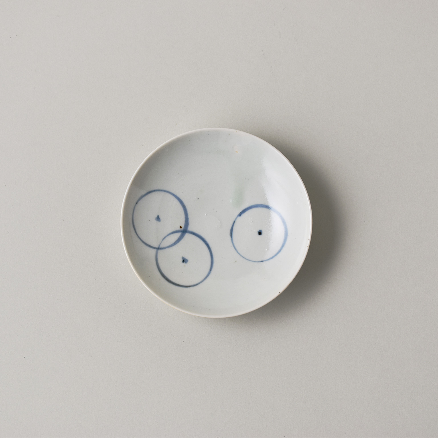 「初期伊万里」銀杏亀甲文小皿 IMG_20220525_1641472-scaled.jpg