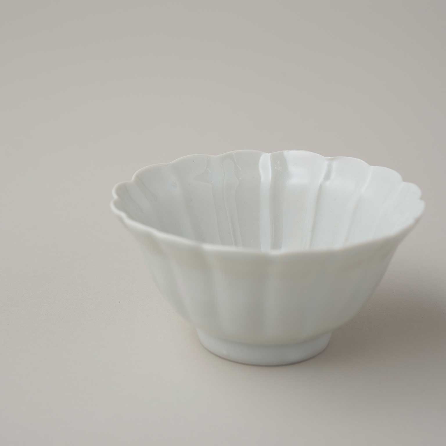 柳川 謙治（ヤナガワ ケンジ）白磁リム輪花鉢 小鉢［販売期間：9/11