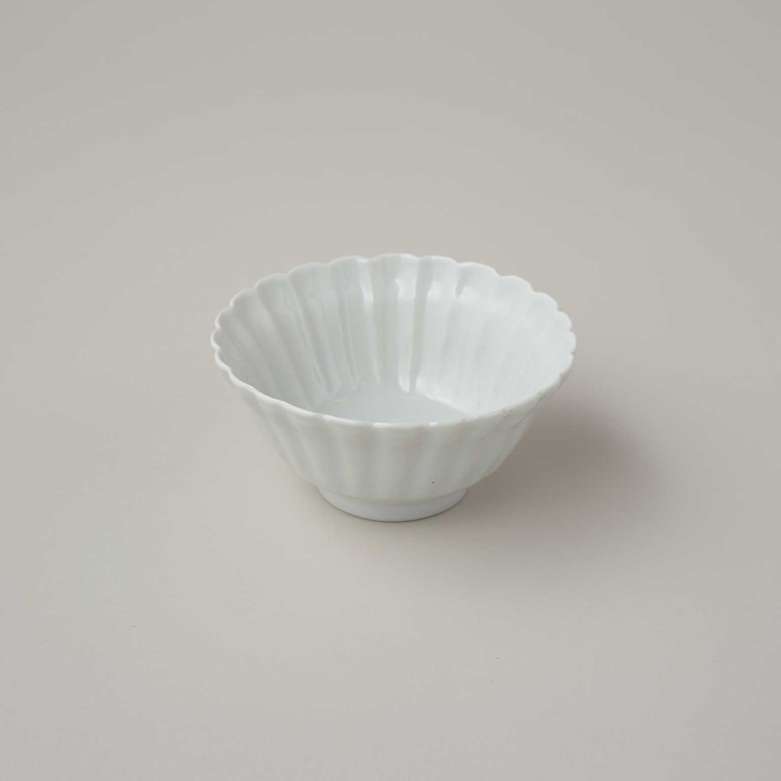 柳川 謙治（ヤナガワ ケンジ）白磁リム輪花鉢 五寸鉢［販売期間：9/11