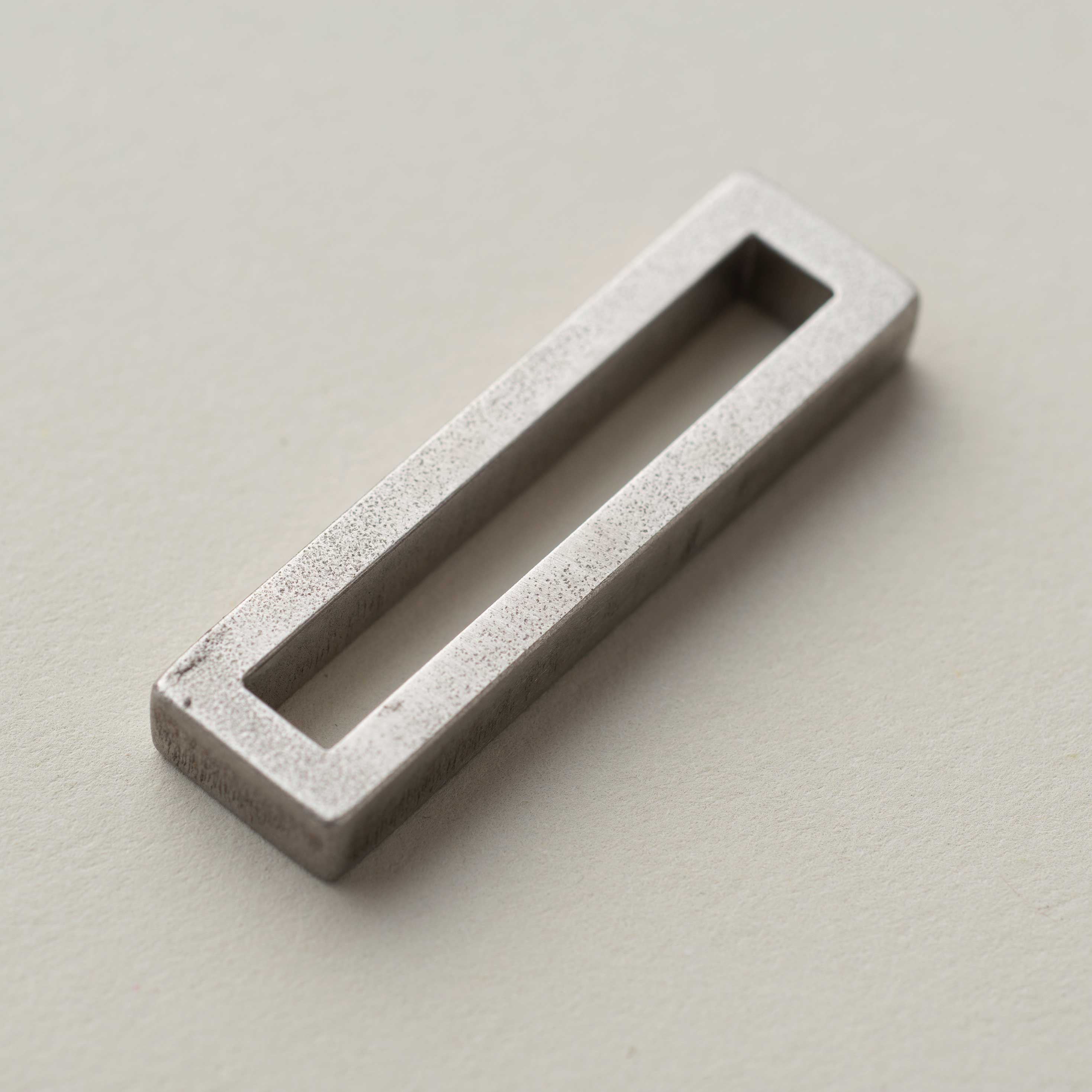 Um Dimm（ウーム ディム）箸置き CR1［販売期間：9/11～10/13