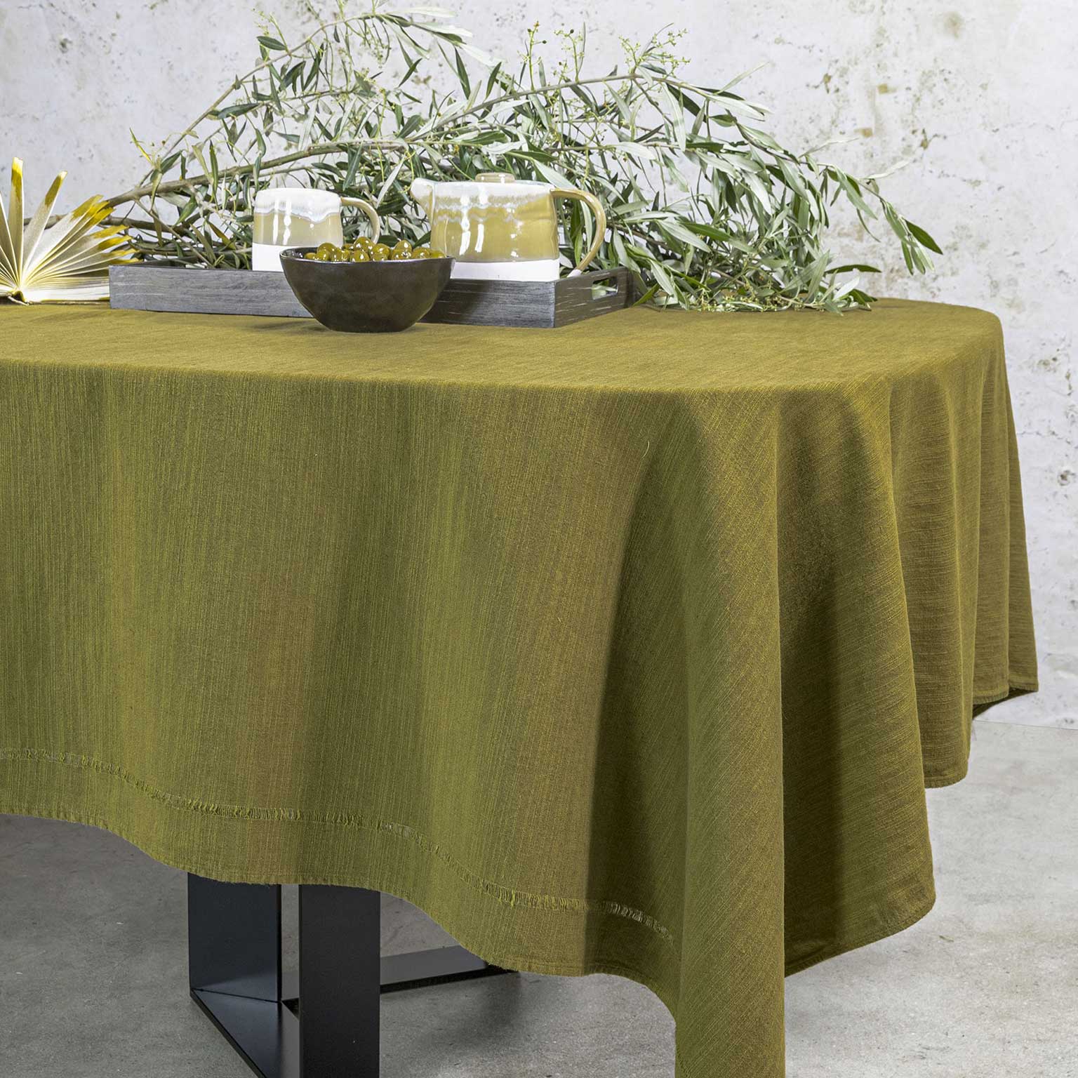 LISSOY（リソワ）Rilievo テーブルクロス オリーブ | LIVING MOTIF