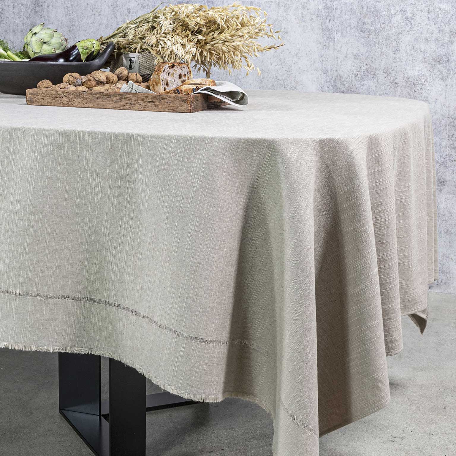 LISSOY（リソワ）Rilievo テーブルクロス ナチュラル | LIVING MOTIF
