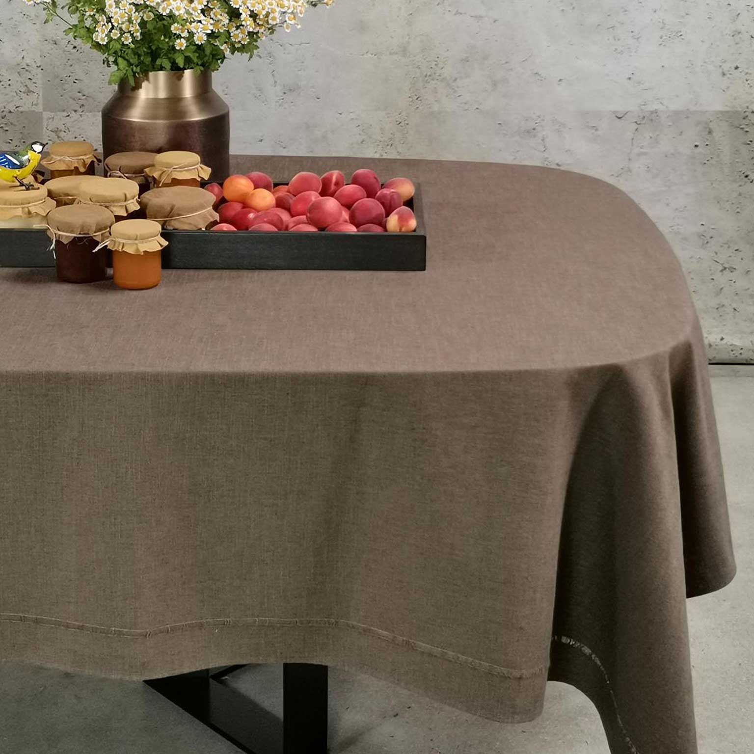 LISSOY（リソワ）Rilievo テーブルクロス カーキマロン | LIVING MOTIF