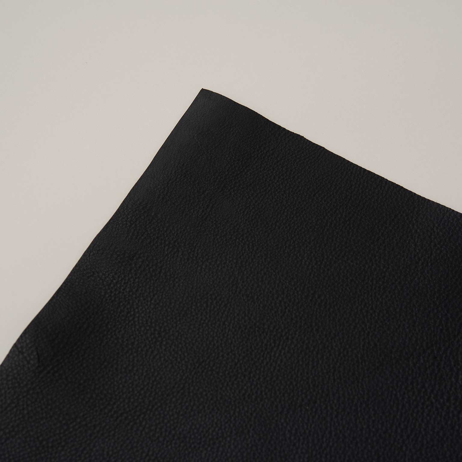 TOKYO LEATHER FACTORY（トウキョウ レザー ファクトリー）水拭き