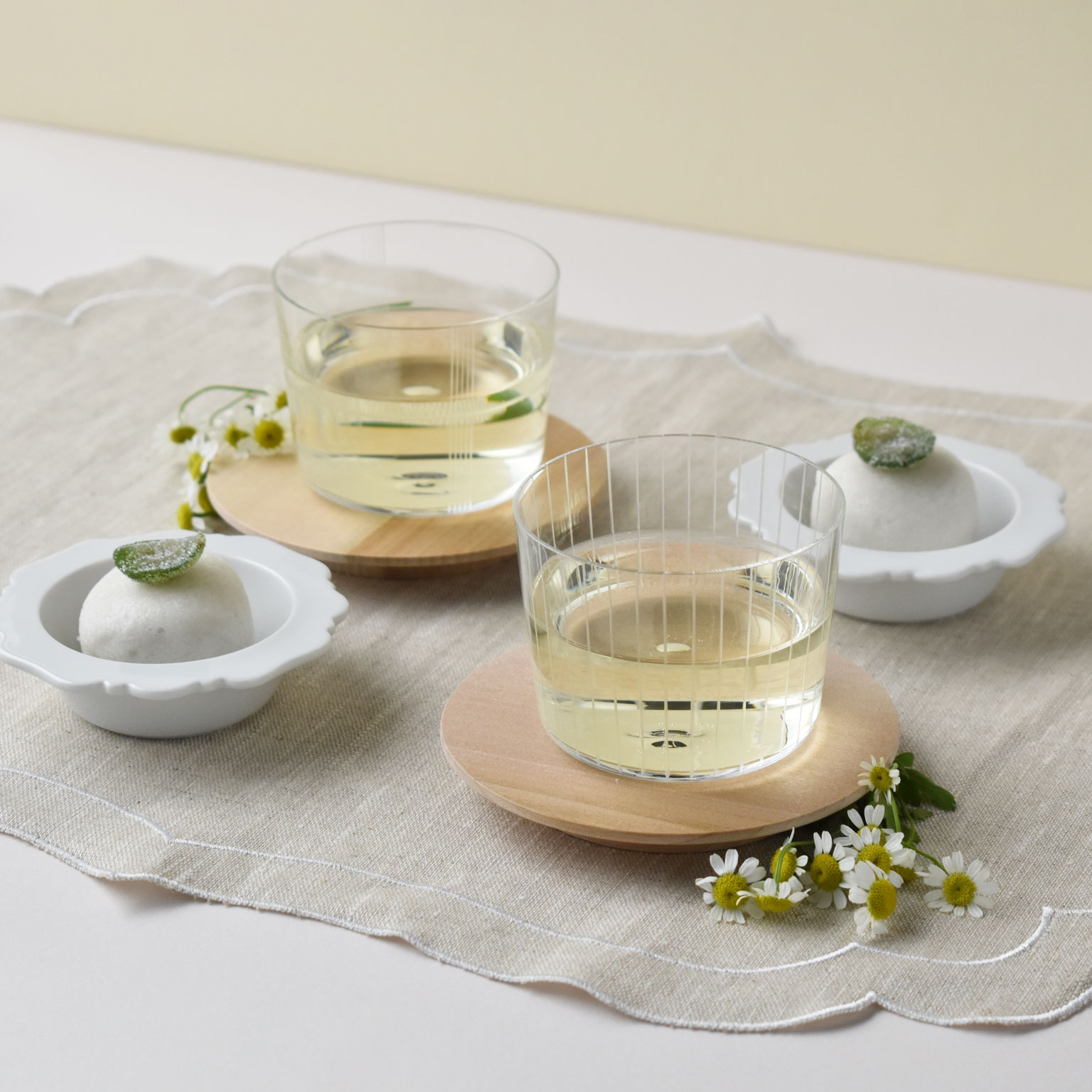 南景製陶園（ナンケイセイトウエン）平茶托 白木 | LIVING MOTIF｜家具