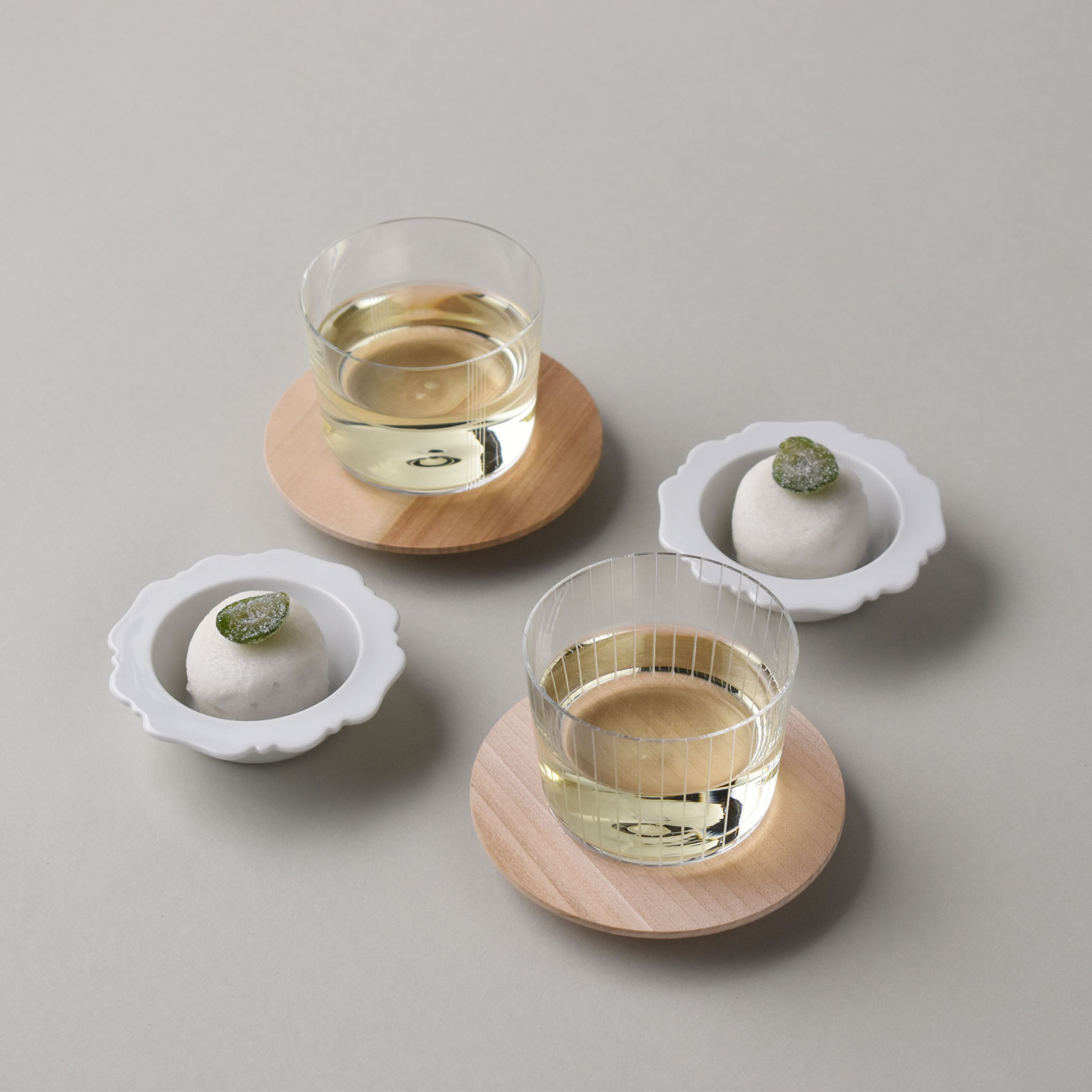南景製陶園（ナンケイセイトウエン）平茶托 白木 | LIVING MOTIF｜家具