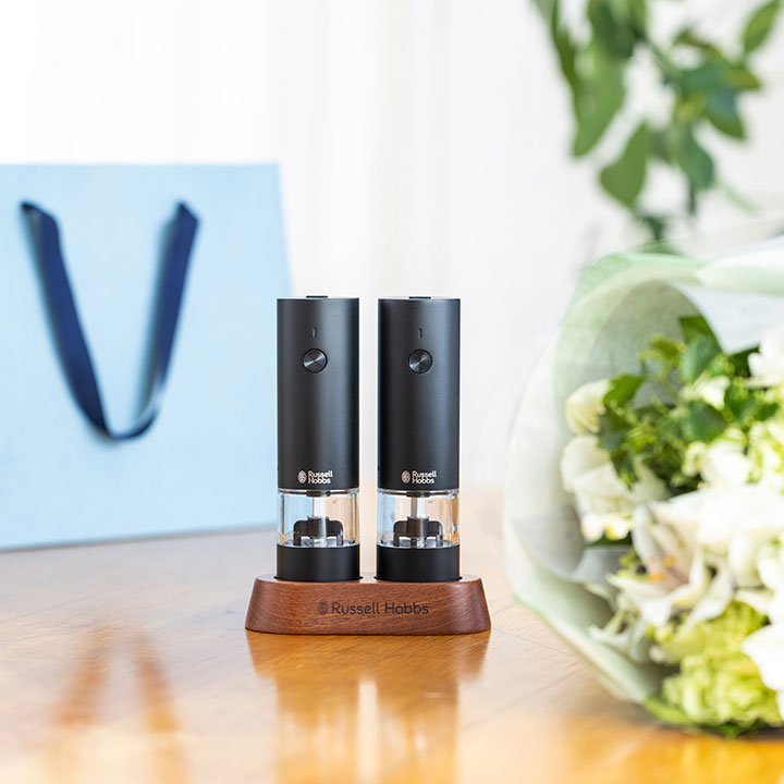 Russell Hobbs（ラッセルホブス）充電式ミルソルト＆ペッパーミニ（2本