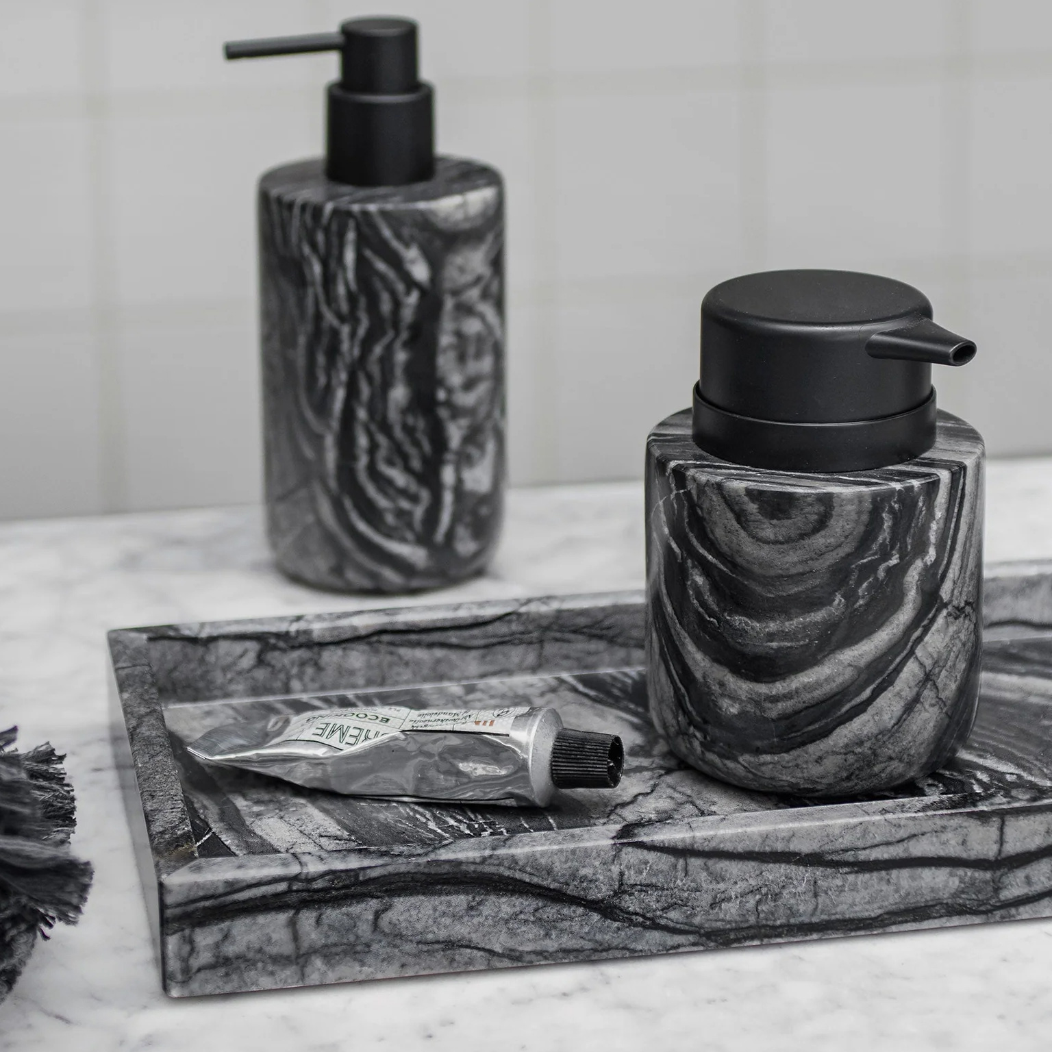 マグネティックドラモン　鉱物リベレイター構築済みデッキ　50枚+デジタマ４枚 マグネティックドラモン 鉱物リベレイター構築済みデッキ 50枚+