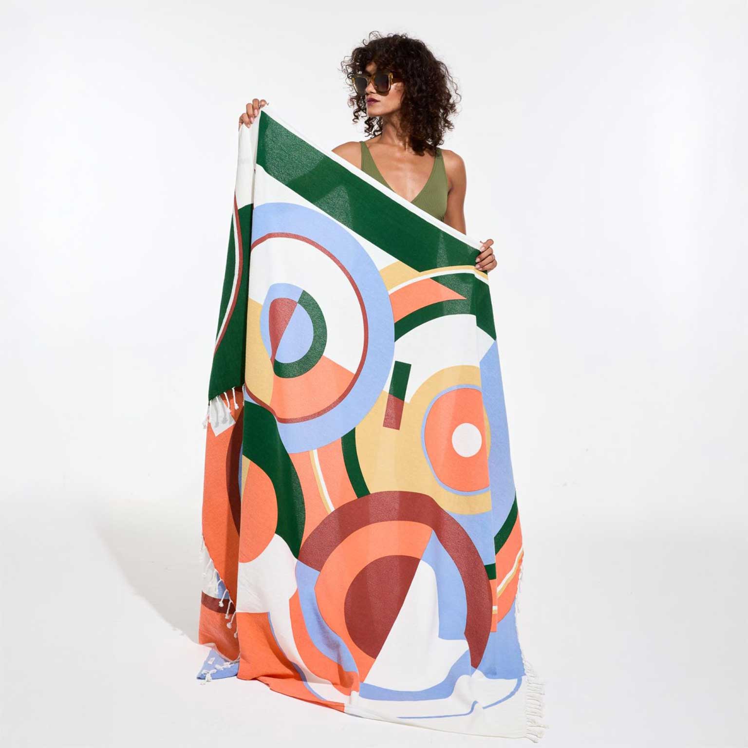 Maison kitsune ビーチタオル Maison Kitsune（メゾンキツネ）の「CHILLAX FOX BEACH TOWEL SLOW