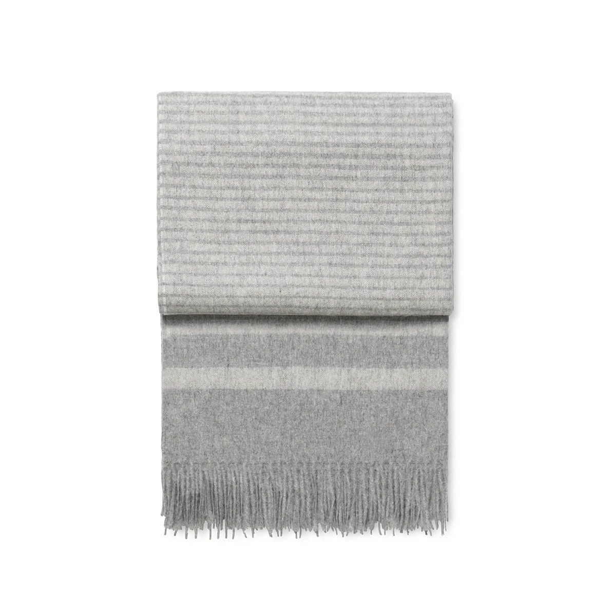 【ELVANG エルヴァン】ブランケット165 x 120cm ライトグレー elvang / エルヴァン | LIVING MOTIF｜家具・インテリアセレクト
