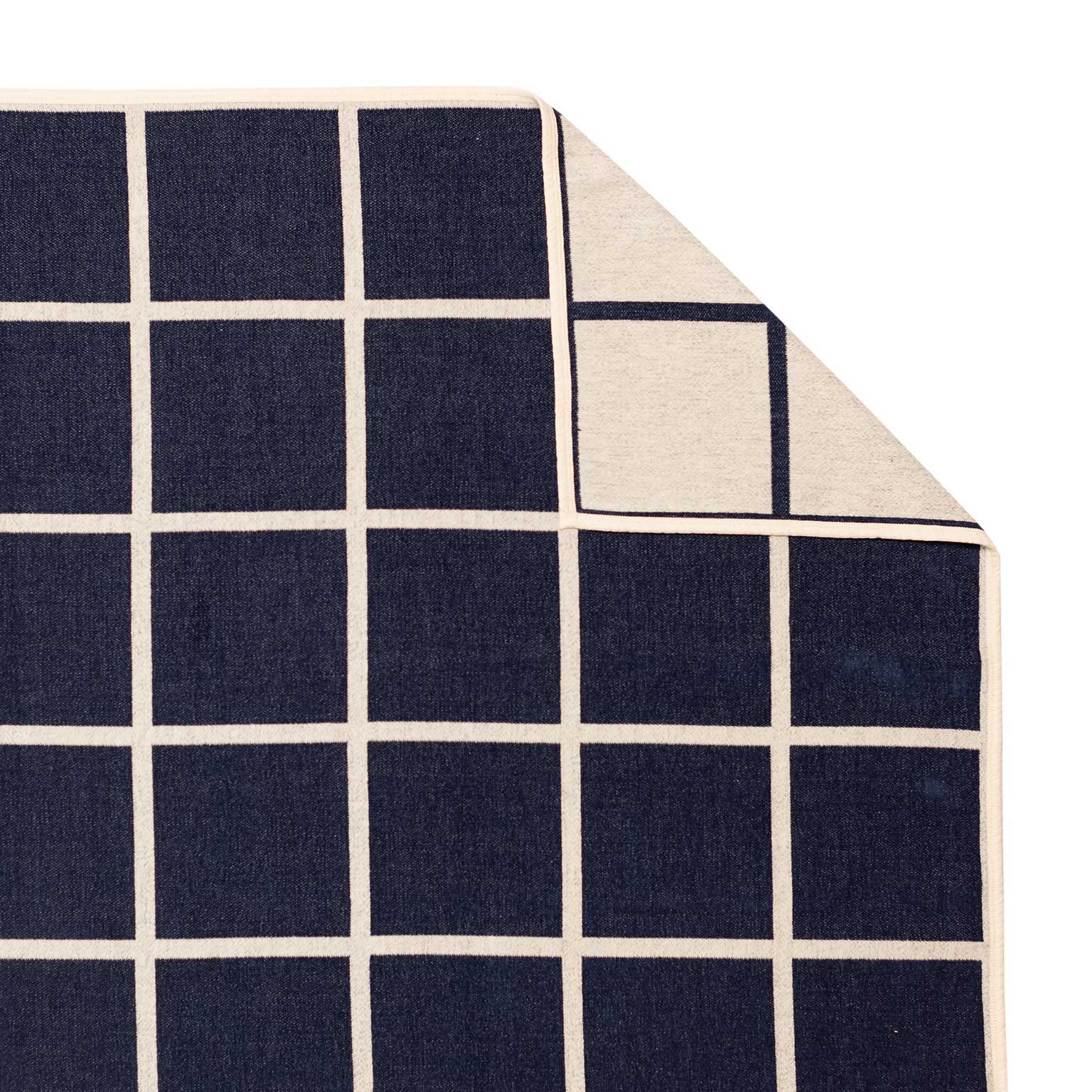 pappelina パペリナ　Jacquard Decke ブランケット 毛布 pappelina（パペリナ）CRISS ブランケット ダークブルー | LIVING