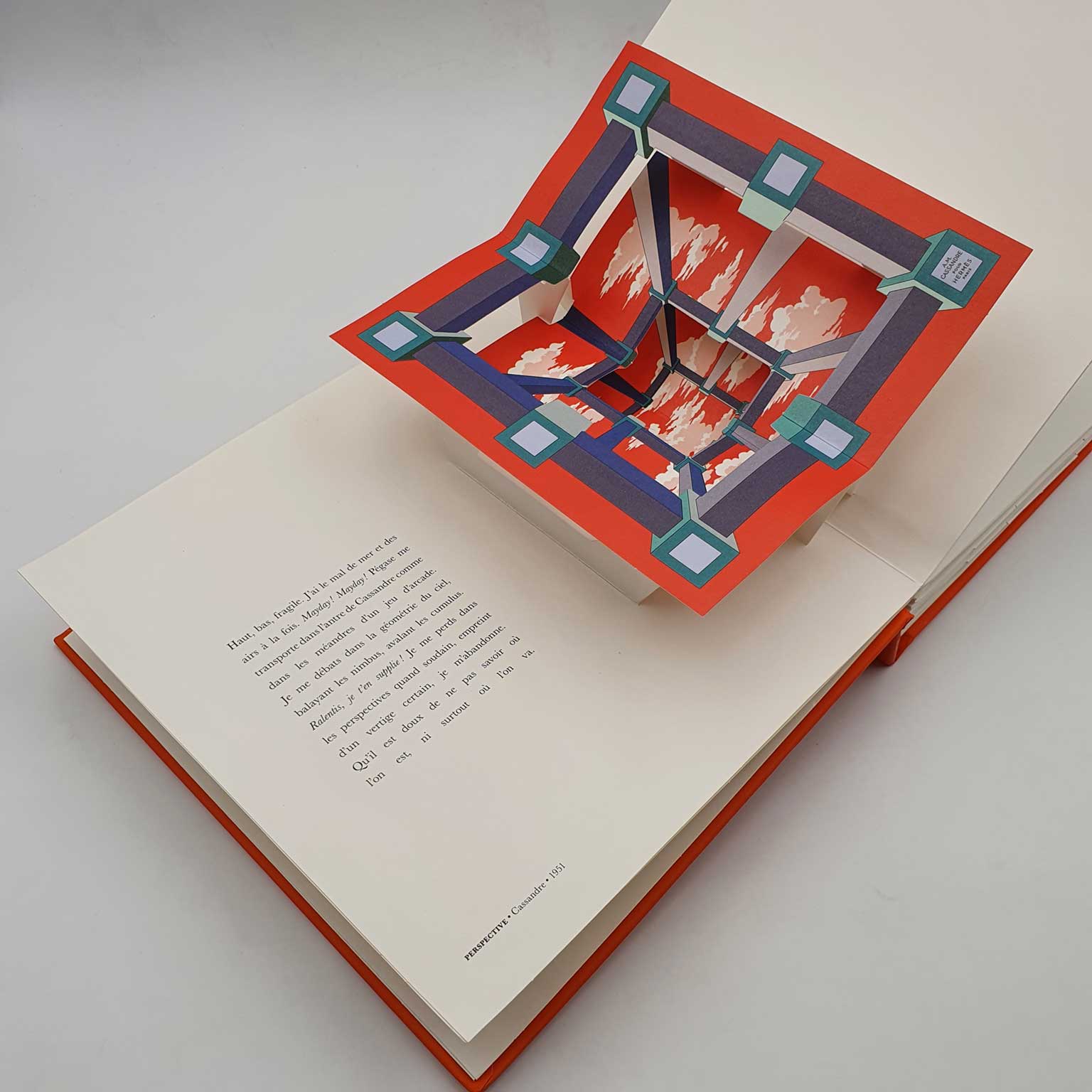 Hermes Pop Up | LIVING MOTIF｜家具・インテリアセレクトショップ