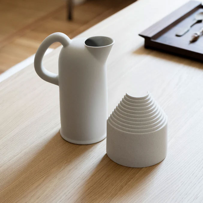 ORIGIN MADE（オリジン メイド）Jug オブジェベース マットホワイト