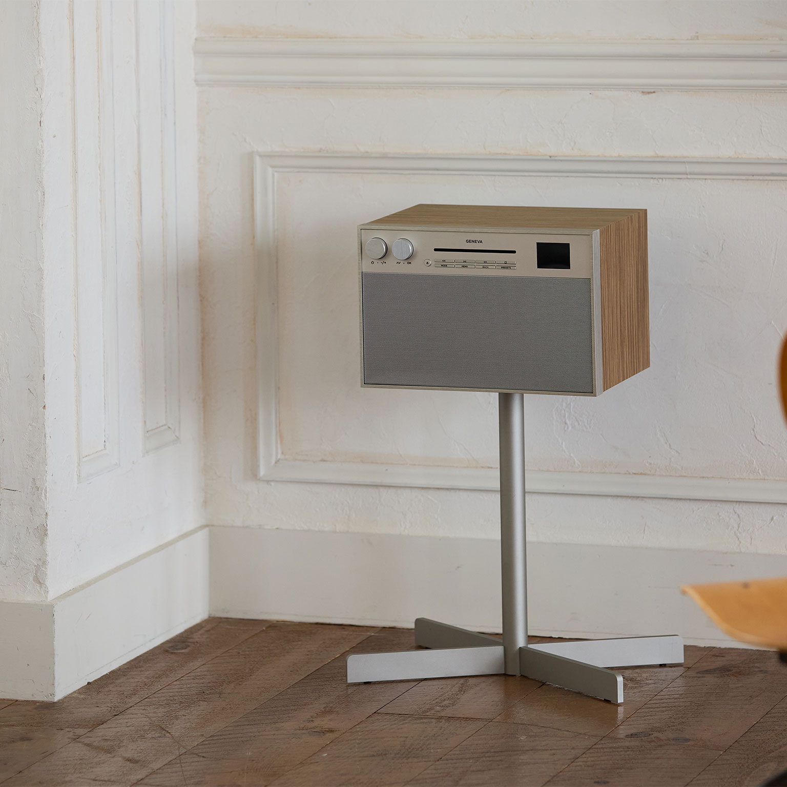 GENEVA（ジェネバ）DeCon M スピーカー ウォールナット | LIVING MOTIF