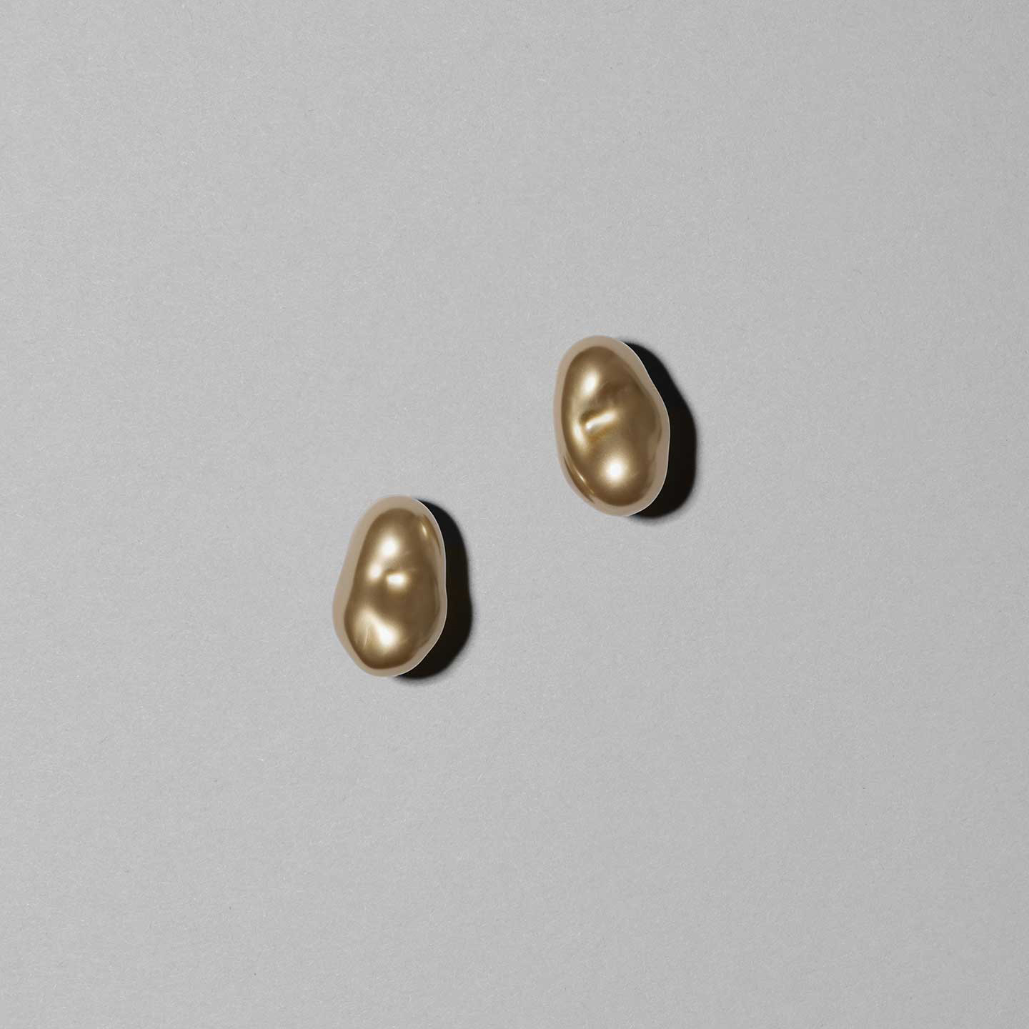 SIRI SIRI（シリシリ）ピアス Harmonia G Pearl Grande Moon