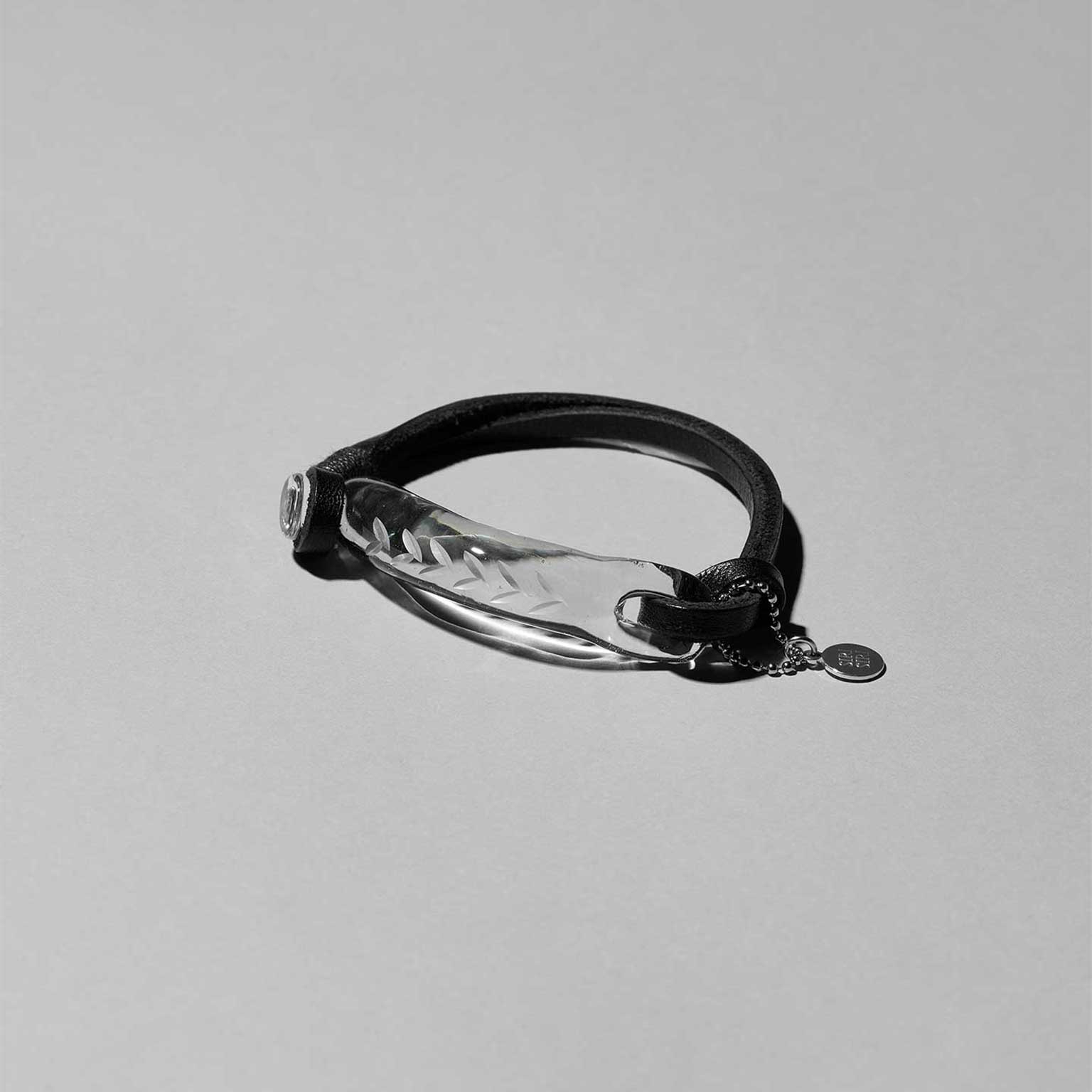SIRI SIRI（シリシリ）ブレスレット Arrow S | LIVING MOTIF｜家具