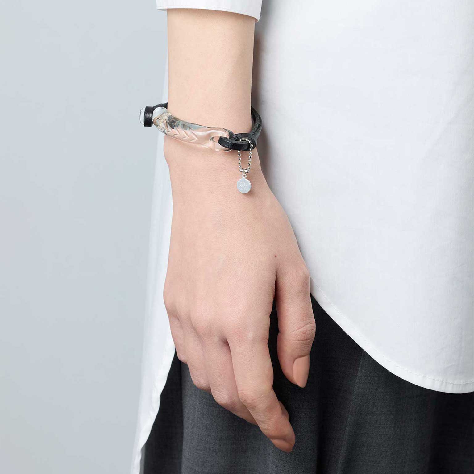 SIRI SIRI（シリシリ）ブレスレット Arrow S | LIVING MOTIF｜家具 