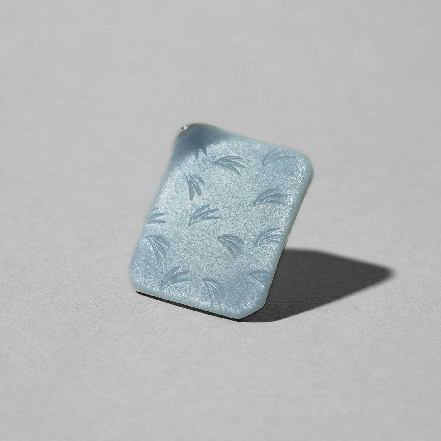 SIRI SIRI（シリシリ）SHIPPO ピアス Page Blue | LIVING MOTIF｜家具