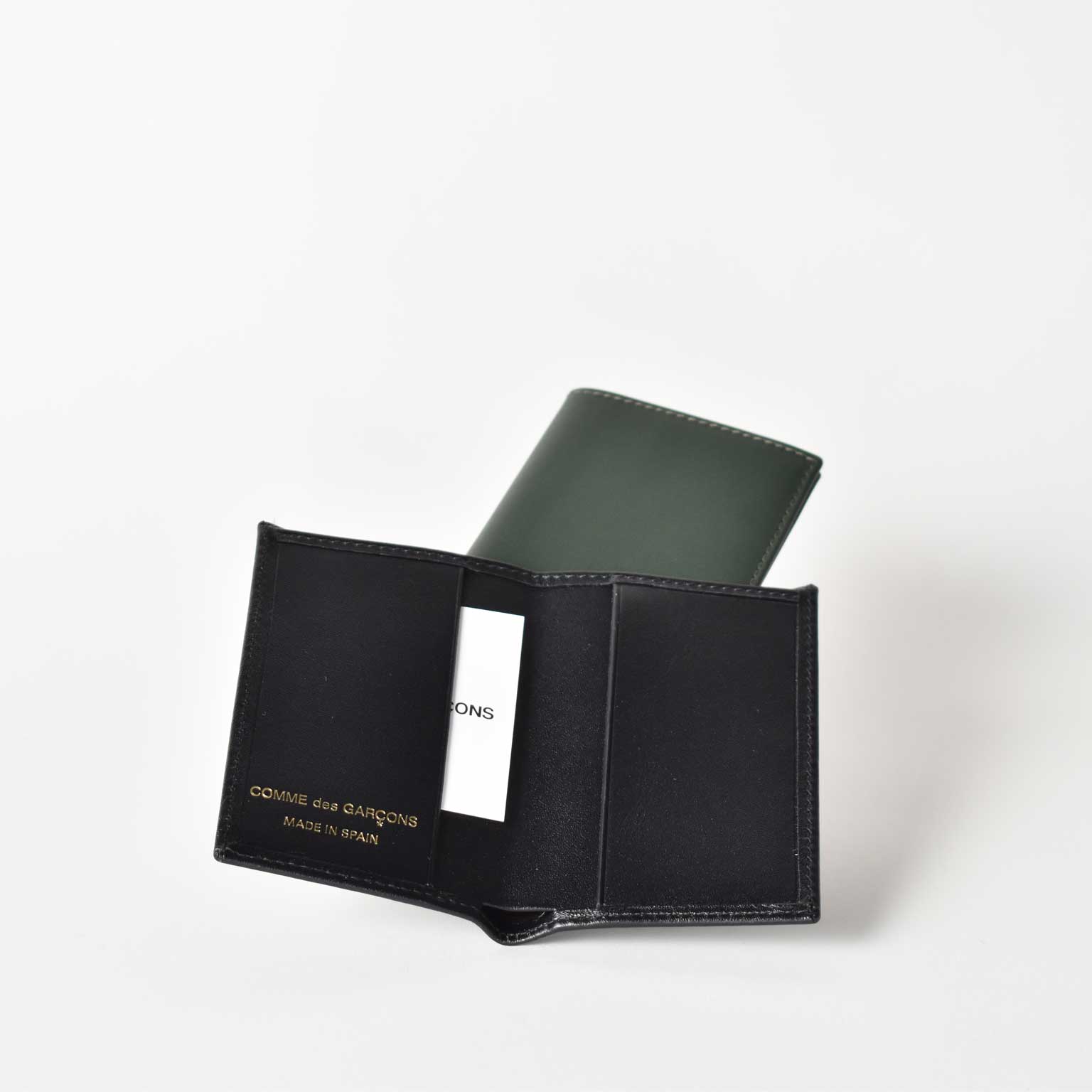 COMME des GARCONS（コム デ ギャルソン）CLASSIC LINE 二つ折り名刺