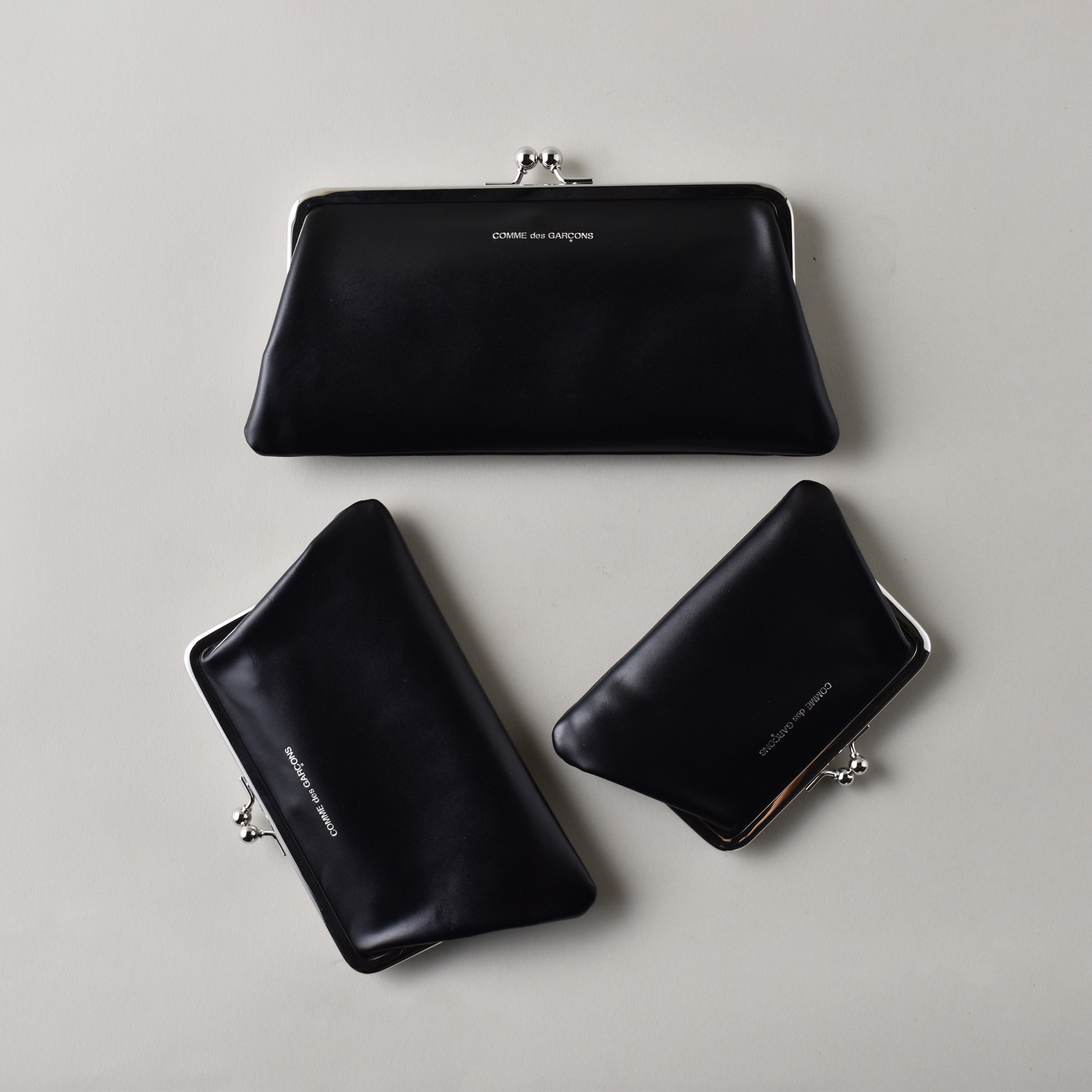 （ショッパー付き）COMME des GARCONSKISS CLASP がま口 ショッパー付き）COMME des GARCONSKISS CLASP がま口 - メルカリ